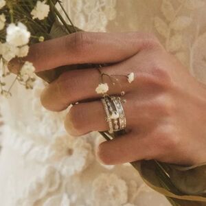 Kendra Scott Diamond ring
